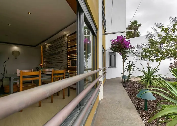 Epicenter Lagoa * Lagoa (Azores)