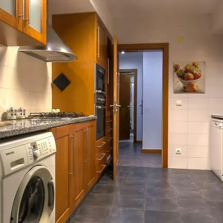 Epicenter Lagoa * Lagoa (Azores)